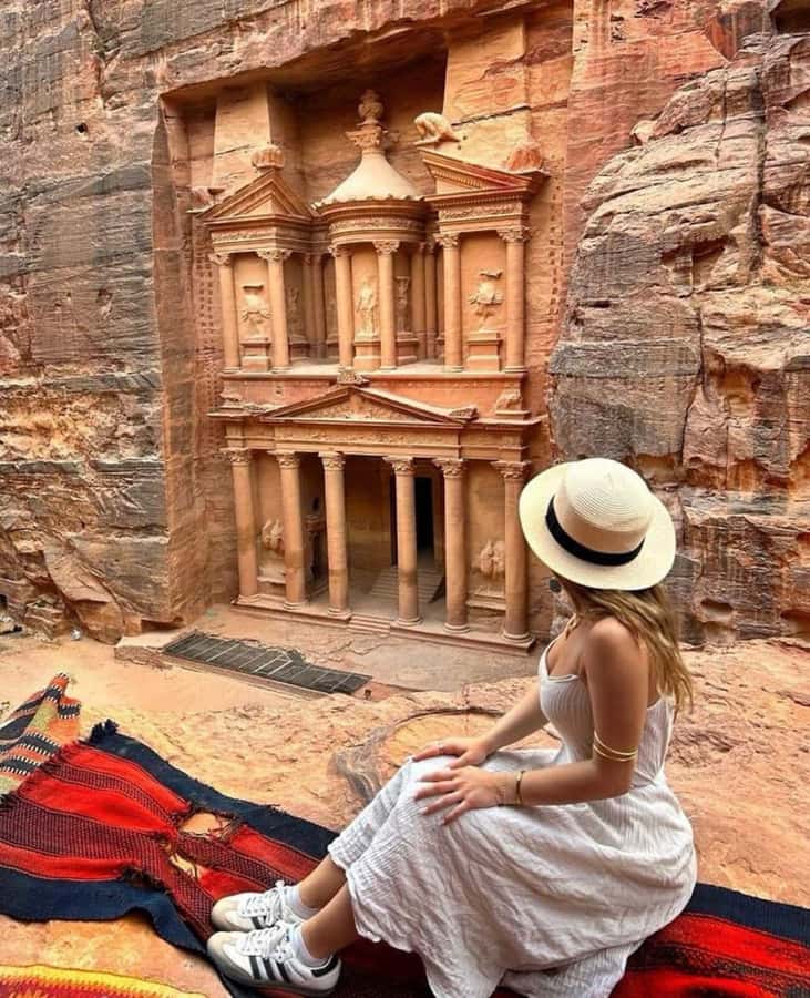 Petra Full-Day Private or Group Tour From Amman - The 10-Hour Flow, and Why the Four Hours in Petra Matters