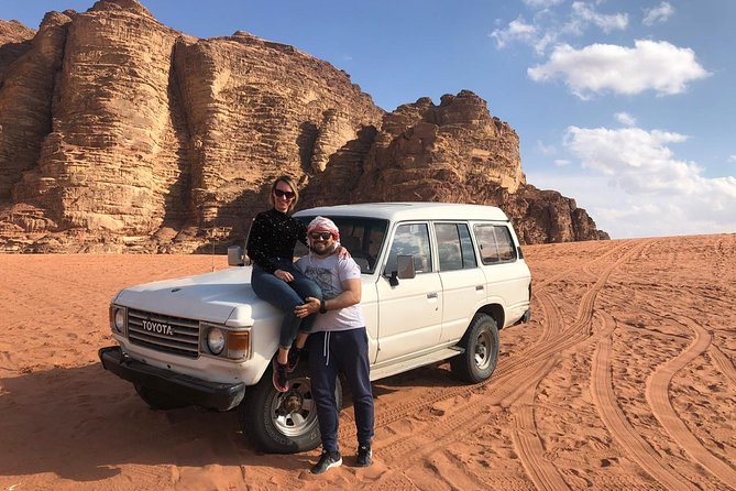 Private 3 Days Tour to Jordan's South - Petra Night Tours service style, based on real guide and driver examples