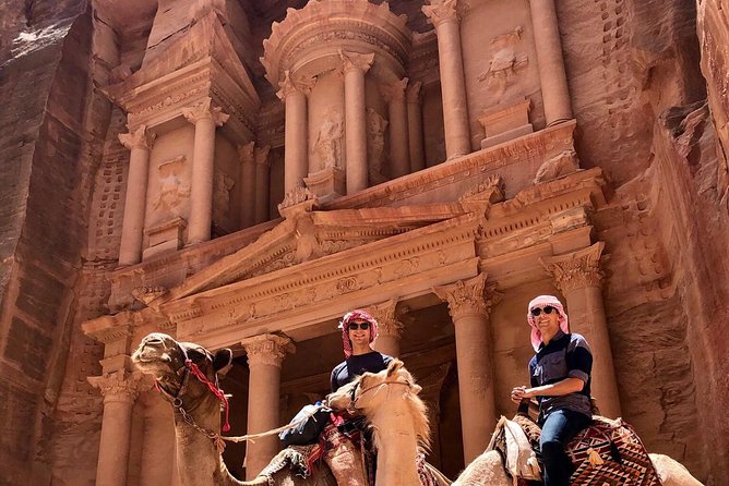 Private 4 Day Holiday Jordan in 3-Star Hotel - Petra at full day speed, with a guide for the start that matters
