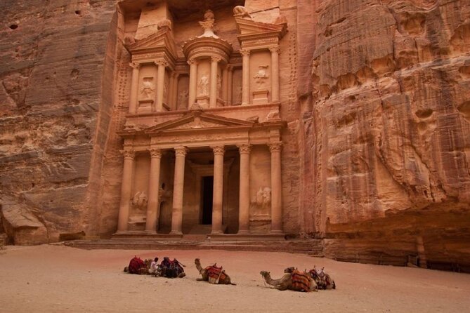 Private Day Trip to Petra From Amman - Comfort on the Desert Highway: A/C, WiFi, and Small Safety Wins