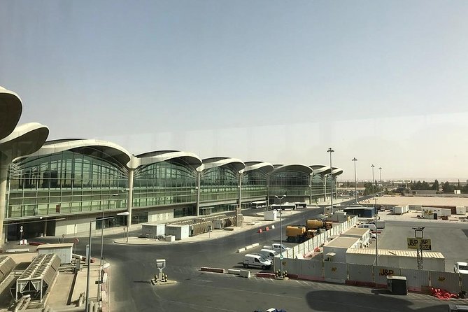 Private departure transfer from Amman to airport - Meet your driver: signboards, luggage help, and calm communication