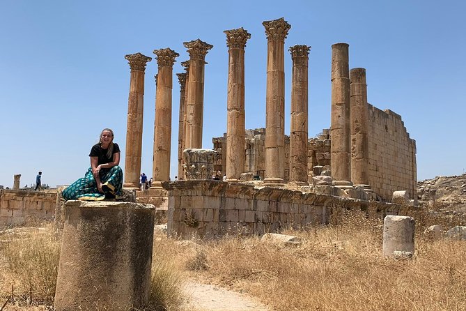 Private Guided Umm Quais and Jerash tour with lunch - Umm Qais: colonnaded street, two theatres, and big horizon views