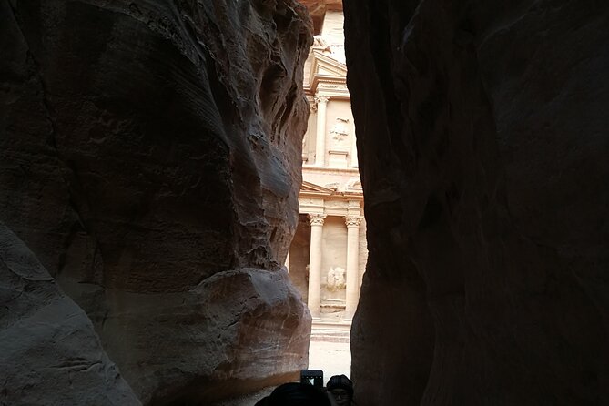 Private Petra Back Entrance Tour with Guide . - Pace, Heat, and the Real Meaning of Moderate Fitness