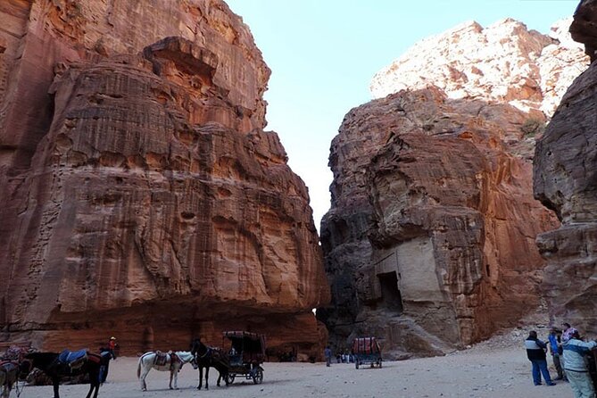 Private Transfers from Amman City Inside Jordan and Vice Versa - Luggage Rules and the Oversized Item Question