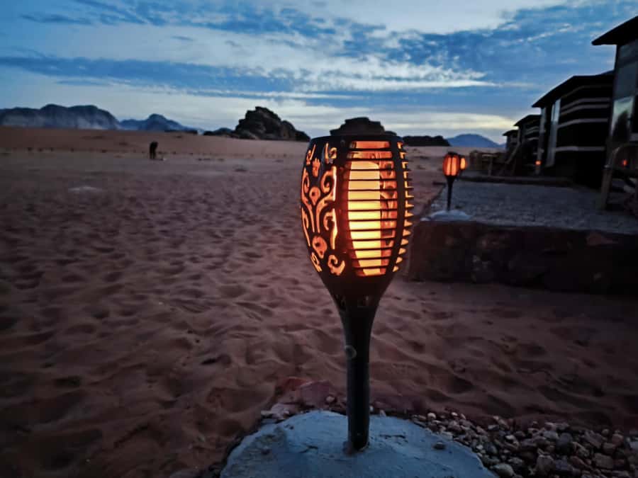 Wadi Rum: 1-Night Jeep Tour with Dinner and Breakfast - Wadi Rum In One Day Plus One Night: What This Trip Really Gives You