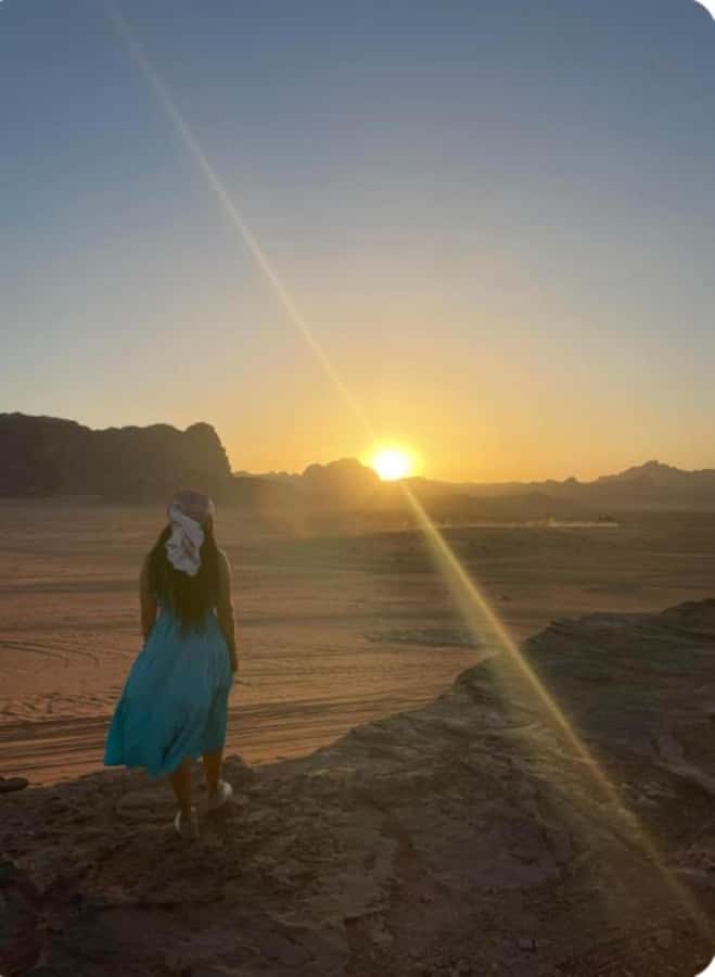 Wadi Rum (2) hour jeep morning tour or sunset tour - Red Sand Dunes and Panoramic Views: The Fastest Way to See the Big Picture