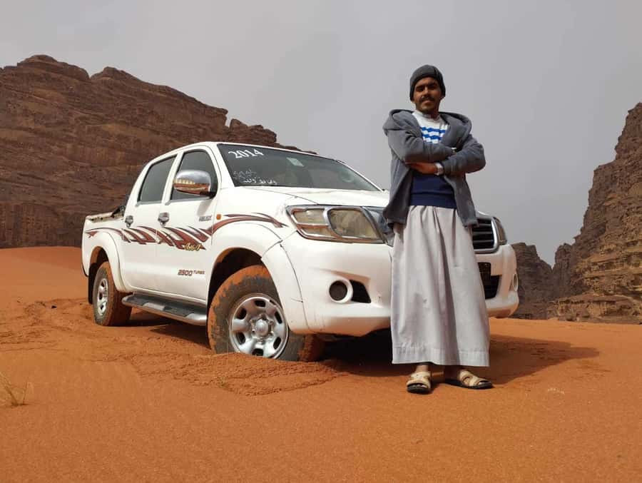 Wadi Rum: 2-Hour Jeep Tour with Bedouin Tea - Khazali Canyon: narrow views without the long hike