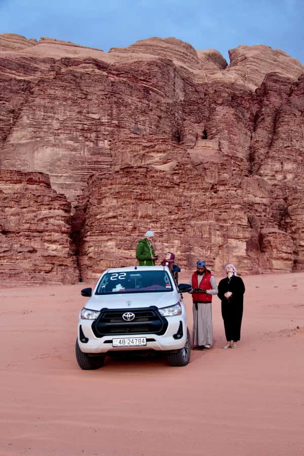 Wadi Rum: 2nights|3Day all-inclusive BedouinDesertExperience - Day 2 Trekking With Your Guide: Burrah Valley or Lawrence House