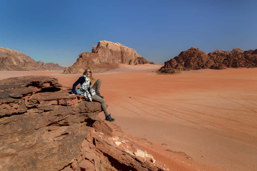 Wadi Rum: Choose 2 to 9 Hour Jeep Pass, Guide & Meal Options - Should you book this Wadi Rum jeep pass and guide?