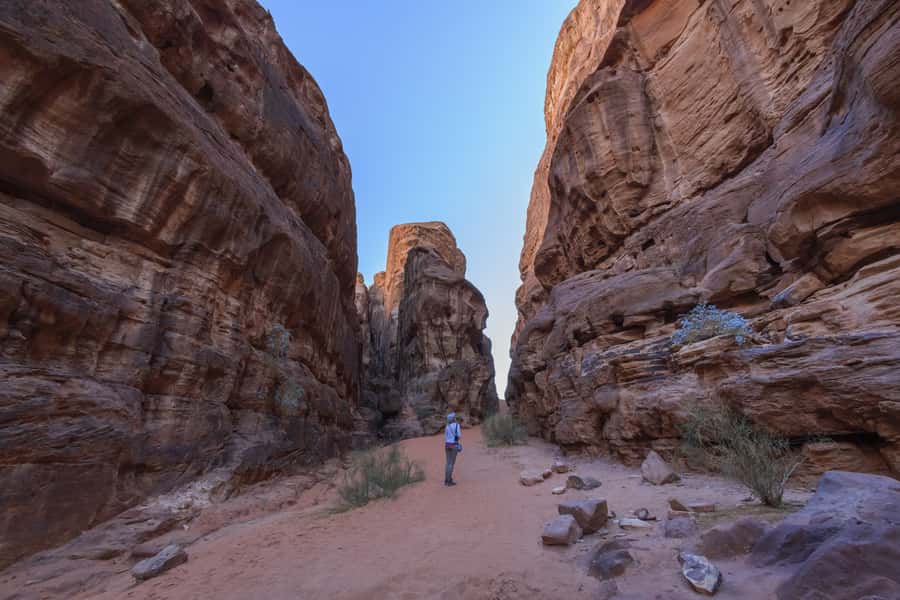 Wadi Rum: Explore 10-Hour Jeep Tour Pass, Guide, Meal & Stay - Sunset viewpoint time, and why it’s worth the effort