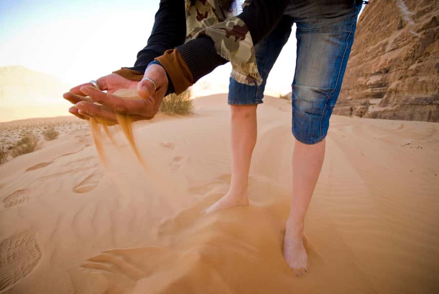 Wadi Rum: Guided Jeep Tour With Overnight Stay and Meals - Wadi Rum Rest House to real desert time