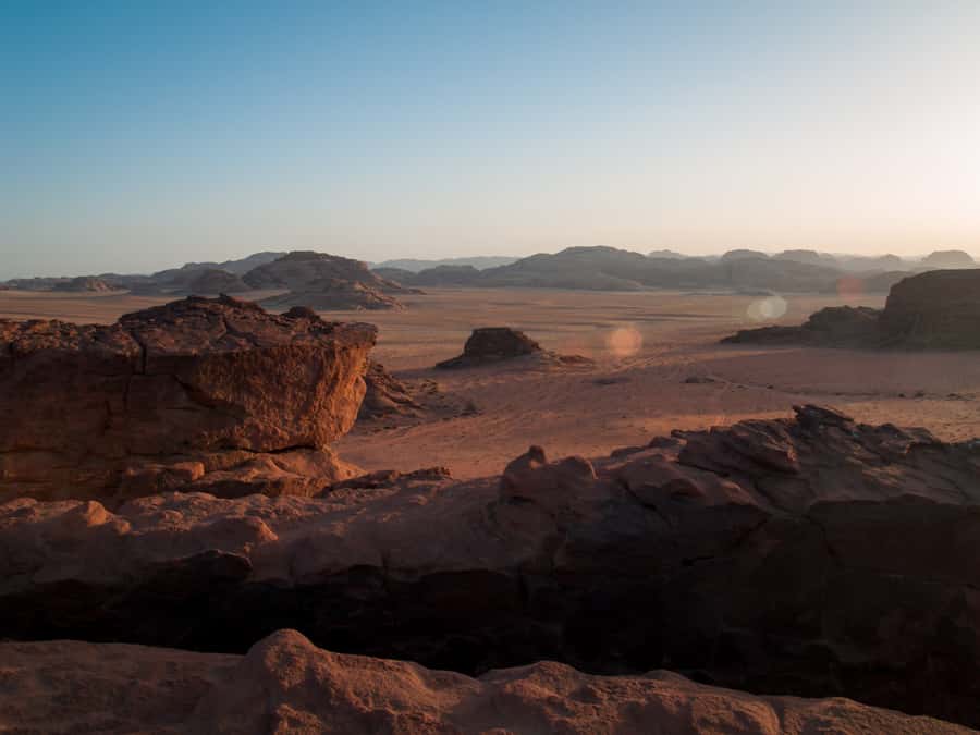 Wadi Rum: Guided Jeep Tour With Overnight Stay and Meals - Sunset and the Fire Camp routine: stargazing that feels close