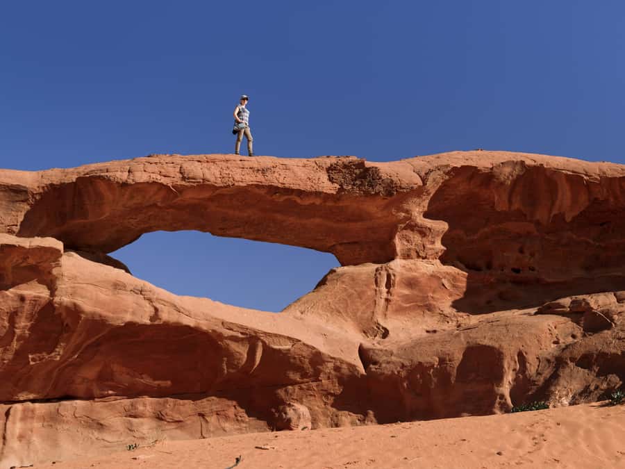 Wadi Rum: Guided Jeep Tour With Overnight Stay and Meals - Day 2: one more round of canyon magic, then back to Rest House