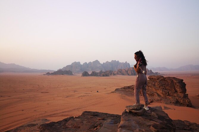WADI RUM JEEP TOUR WITH ACCOMMODATION | The Jordanian Mappers - Day two rhythm: sunrise breakfast and the second chance 4x4 ride